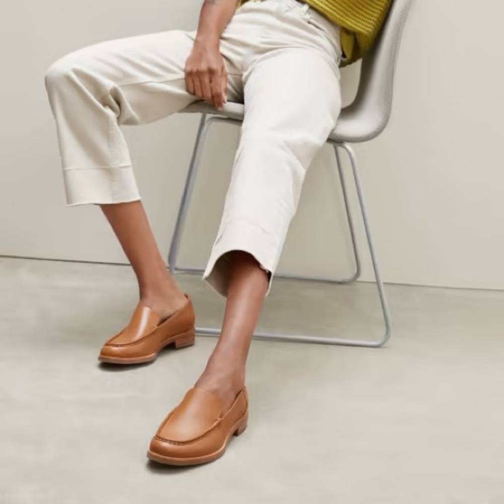 Everlane Brown Modern Loafer - great condition!